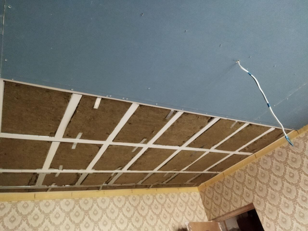 Звукоизоляция каркасным способом на стены и потолок, пол под финишное покрытие